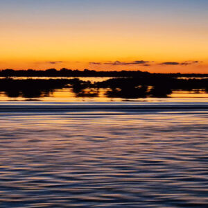 Cores e tons do fim de tarde no Rio Paraguai