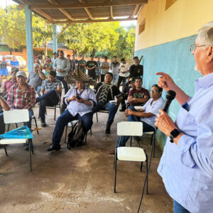 Reuniões com companheiros e lideranças indígenas em Miranda