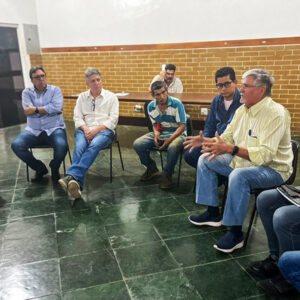 Com companheiros e simpatizantes do PT em Aquidauana