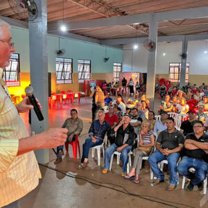 Entrega de certidões em Nova Itamarati