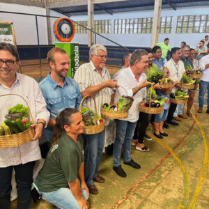 Entrega de títulos no Assentamento Patagônia