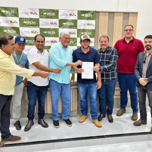 Entrega de CCUs em Paranhos