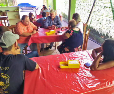 Com companheiros de Água Clara