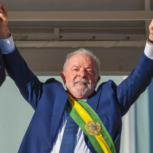 Lula toma posse como presidente
