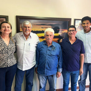 Recebendo vereadores e companheiros