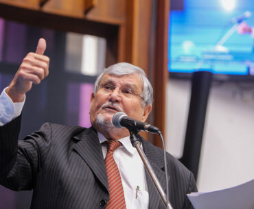 Zeca finaliza semestre com mais de 100 proposições em defesa do desenvolvimento de MS