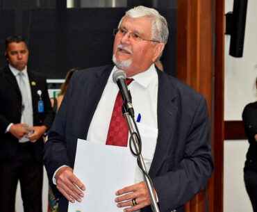 Zeca destaca necessidade de posto permanente da PMA na foz do Rio Apa