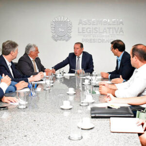 Zeca do PT articula retomada das obras da ponte da Rota Bioceânica do lado brasileiro