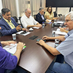 Abril Vermelho: Zeca articula ação conjunta com Estado para promover reforma agrária em MS