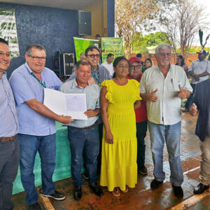 Entrega de títulos para assentados de Nova Alvorada do Sul