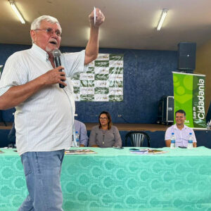 Entrega de títulos para assentados de Nova Alvorada do Sul