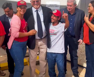 Em defesa da reforma agrária Em defesa da reforma agrária