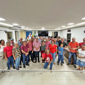 Com companheiros e companheiras de Costa Rica