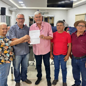 Com companheiros e companheiras de Costa Rica