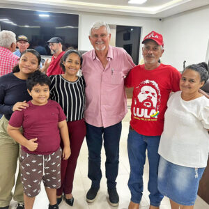 Com companheiros e companheiras de Costa Rica