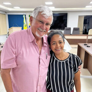 Com companheiros e companheiras de Costa Rica