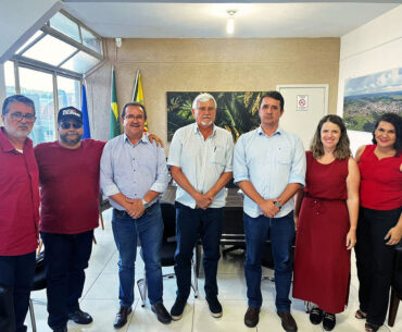 Recebidos pelo prefeito de Cassilândia