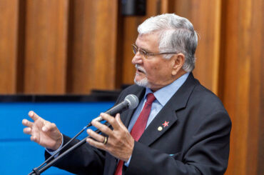 Zeca solicita veículo para Centro de Referência e Atendimento à Mulher de Naviraí