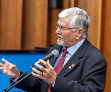 Zeca solicita veículo para Centro de Referência e Atendimento à Mulher de Naviraí