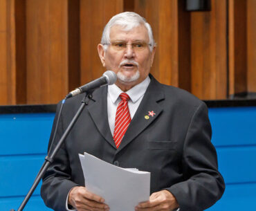 Zeca solicita sistema de energia fotovoltaica para assentamento de Sidrolândia