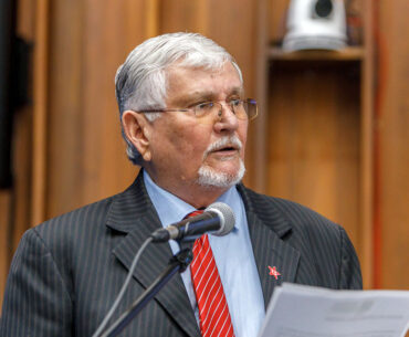 Zeca propõe sinalização para entrada de comunidade terapêutica em Batayporã