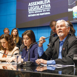 Títulos, Fomento Mulher e condomínio quilombola marcam seminário promovido por Zeca