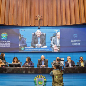 Títulos, Fomento Mulher e condomínio quilombola marcam seminário promovido por Zeca