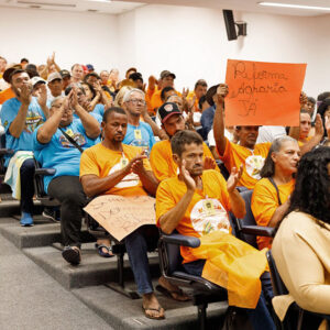 Títulos, Fomento Mulher e condomínio quilombola marcam seminário promovido por Zeca