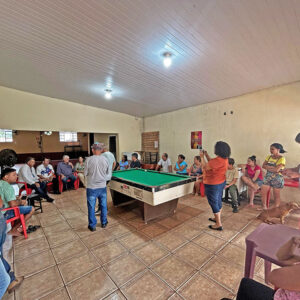 Visita a acampados de Mundo Novo