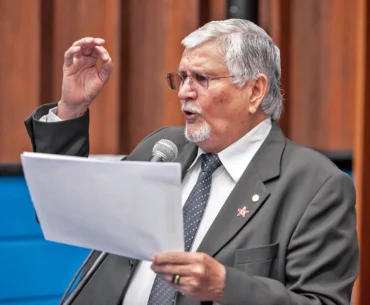 Zeca leva a Lula críticas à aproximação de Eloy Terena com políticos bolsonaristas